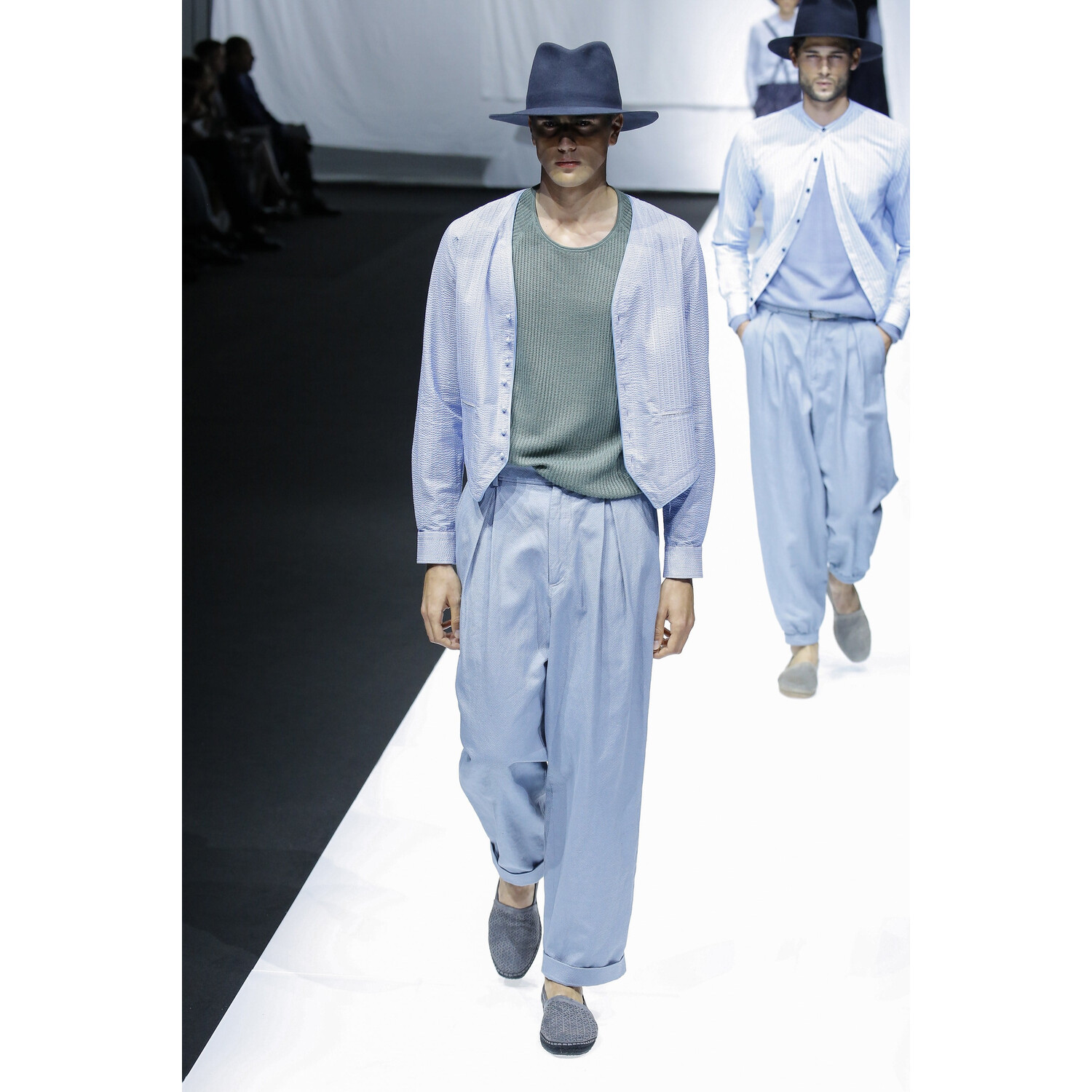 Фото Giorgio Armani Spring 2019 Menswear / Джорджо Армани Весна Лето 2019 Мужская Неделя Моды в Милане